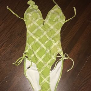 Bathing suit